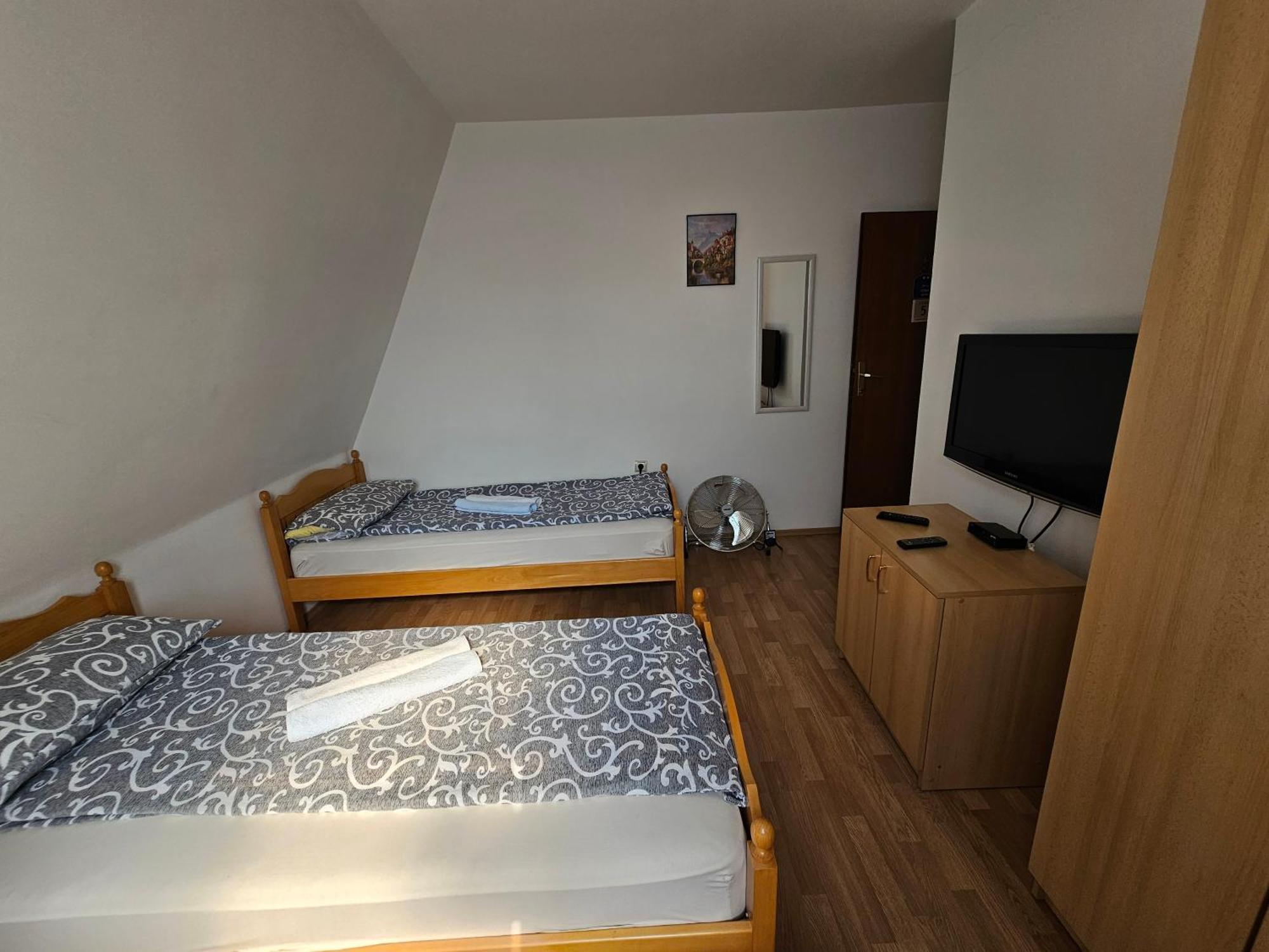 Aleks Sobe Hotel Banja Koviljaca Exterior photo