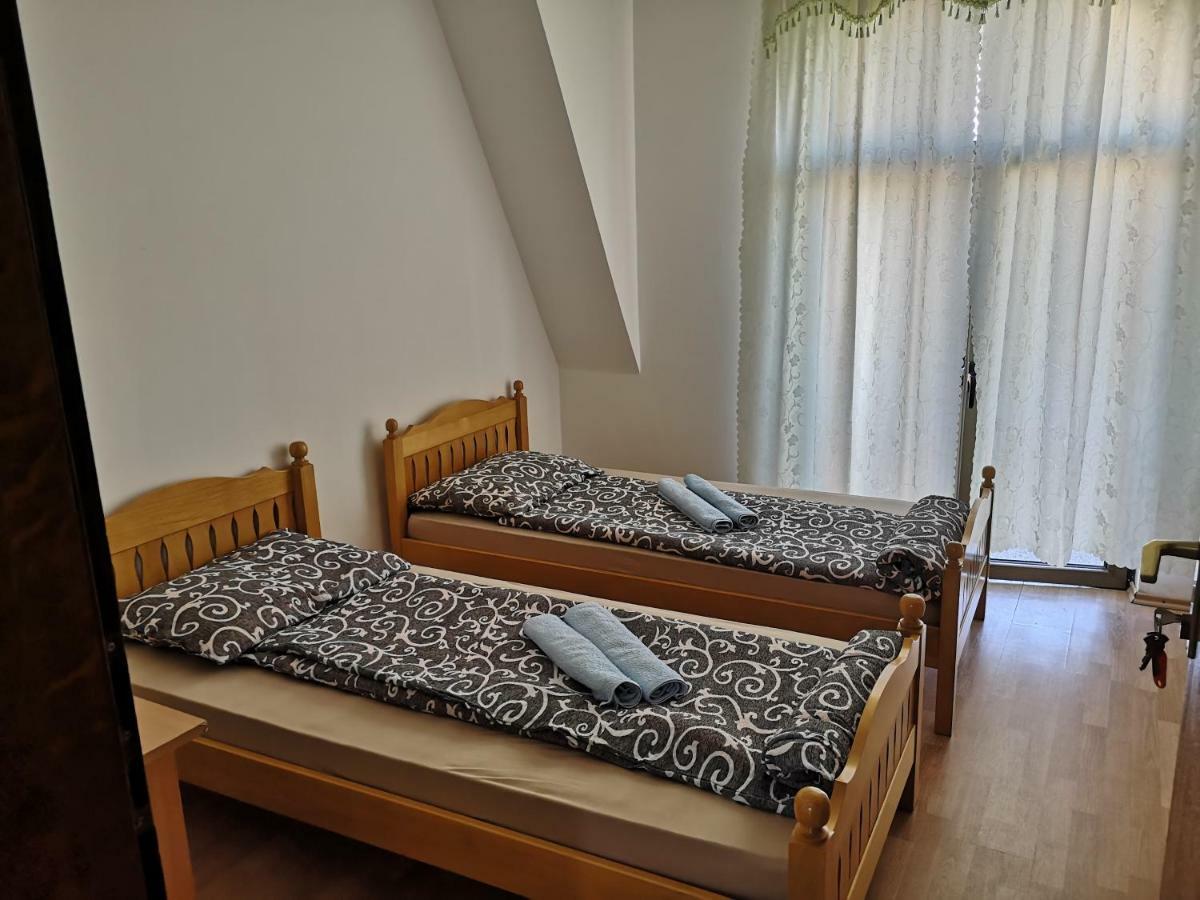 Aleks Sobe Hotel Banja Koviljaca Exterior photo